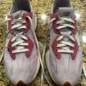 New Balance Women's Sneakers - Pink and White